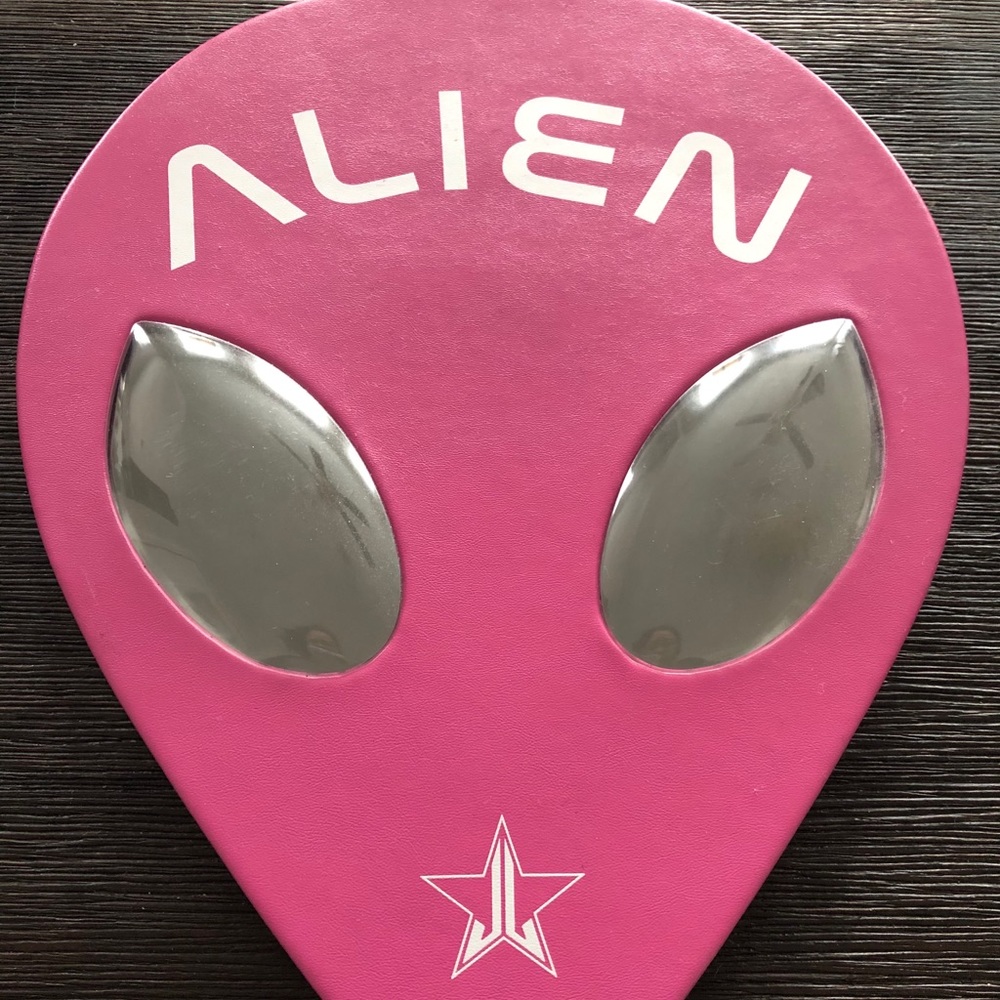 Jeffree Star Alien Palette *Discontinued*